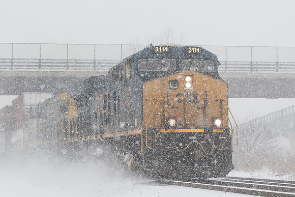 CSX 3114  (GE ES44AC-H) leads Q009-26  on 01-26-21