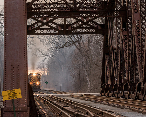 LA&L 425 (1964  Alco C425) about to cross the Genesee River Henrietta,NY 03-05-21